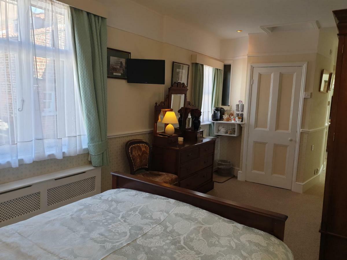Saint Hilda'S House Bed and Breakfast Whitby Exteriör bild