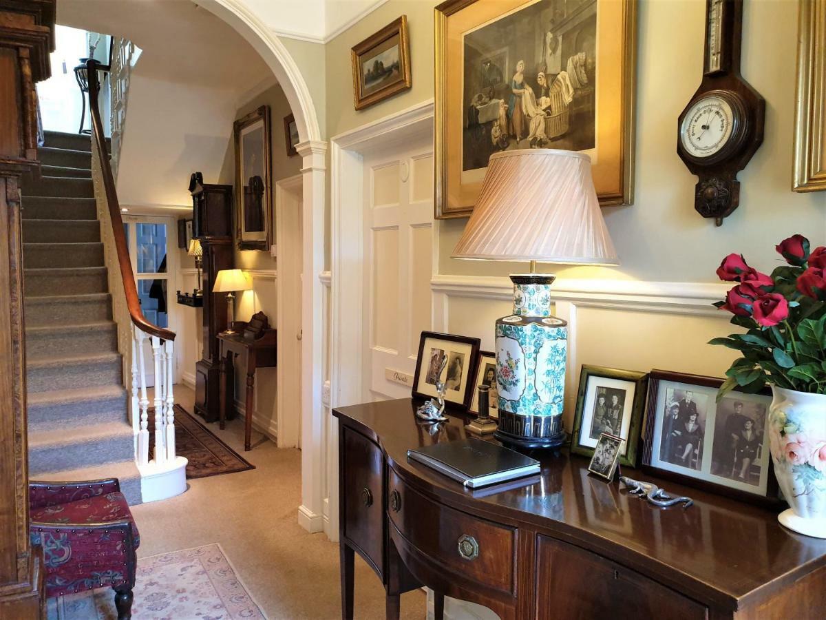 Saint Hilda'S House Bed and Breakfast Whitby Exteriör bild
